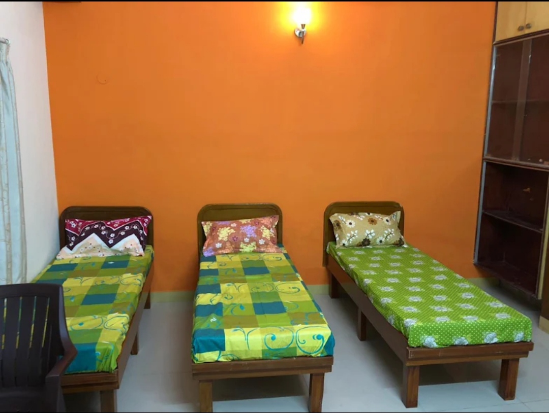 Triple sharing room