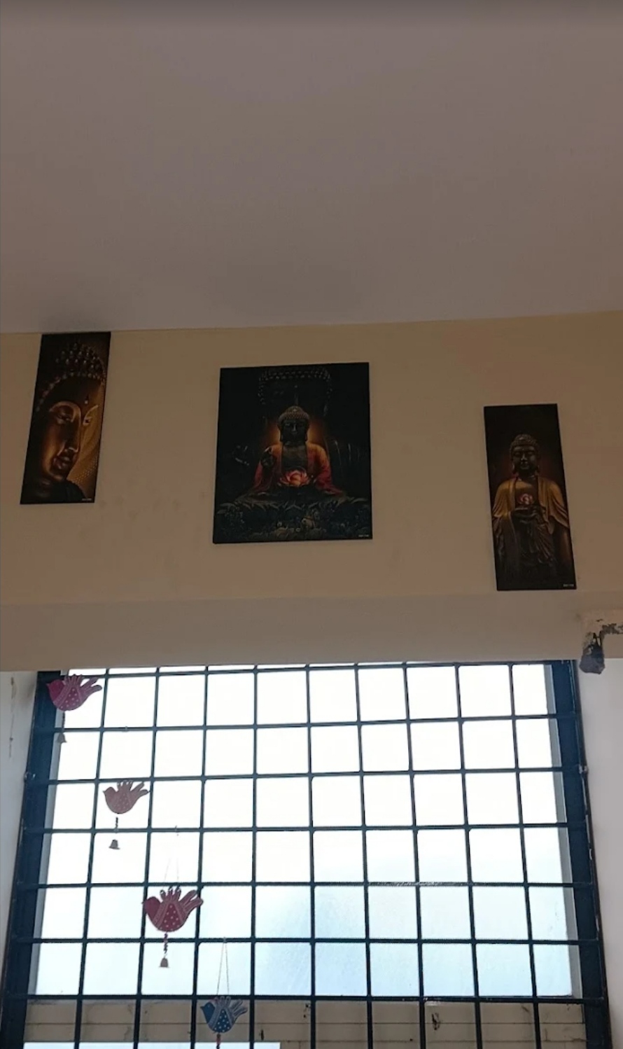 Tasteful interior decor