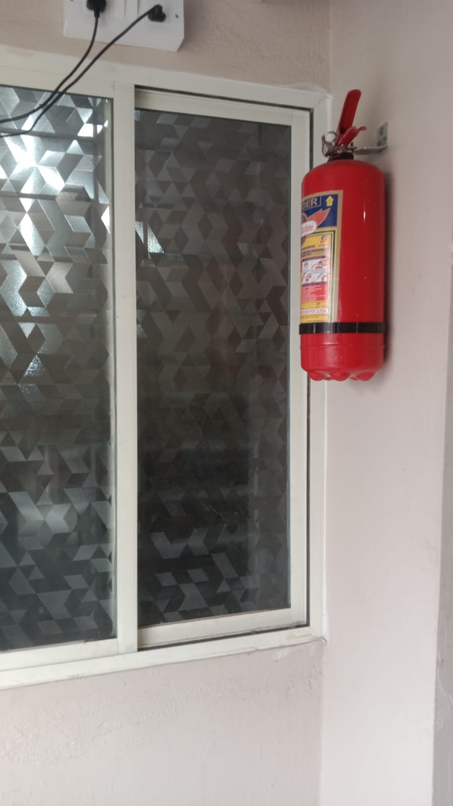 Fire extinguisher