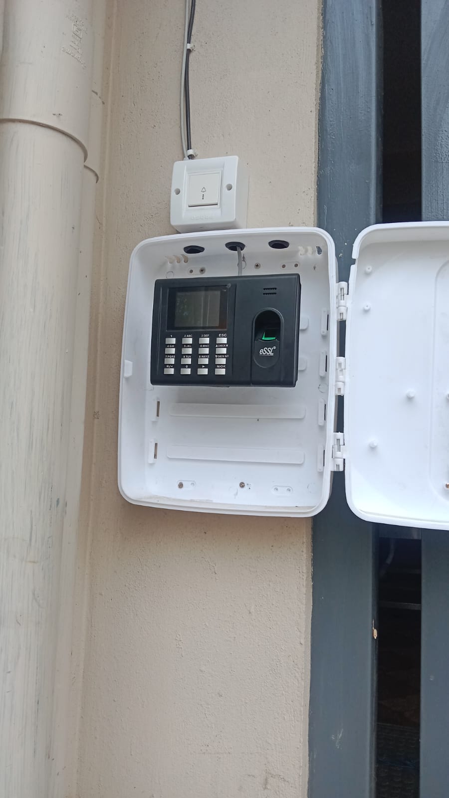 Biometric access device